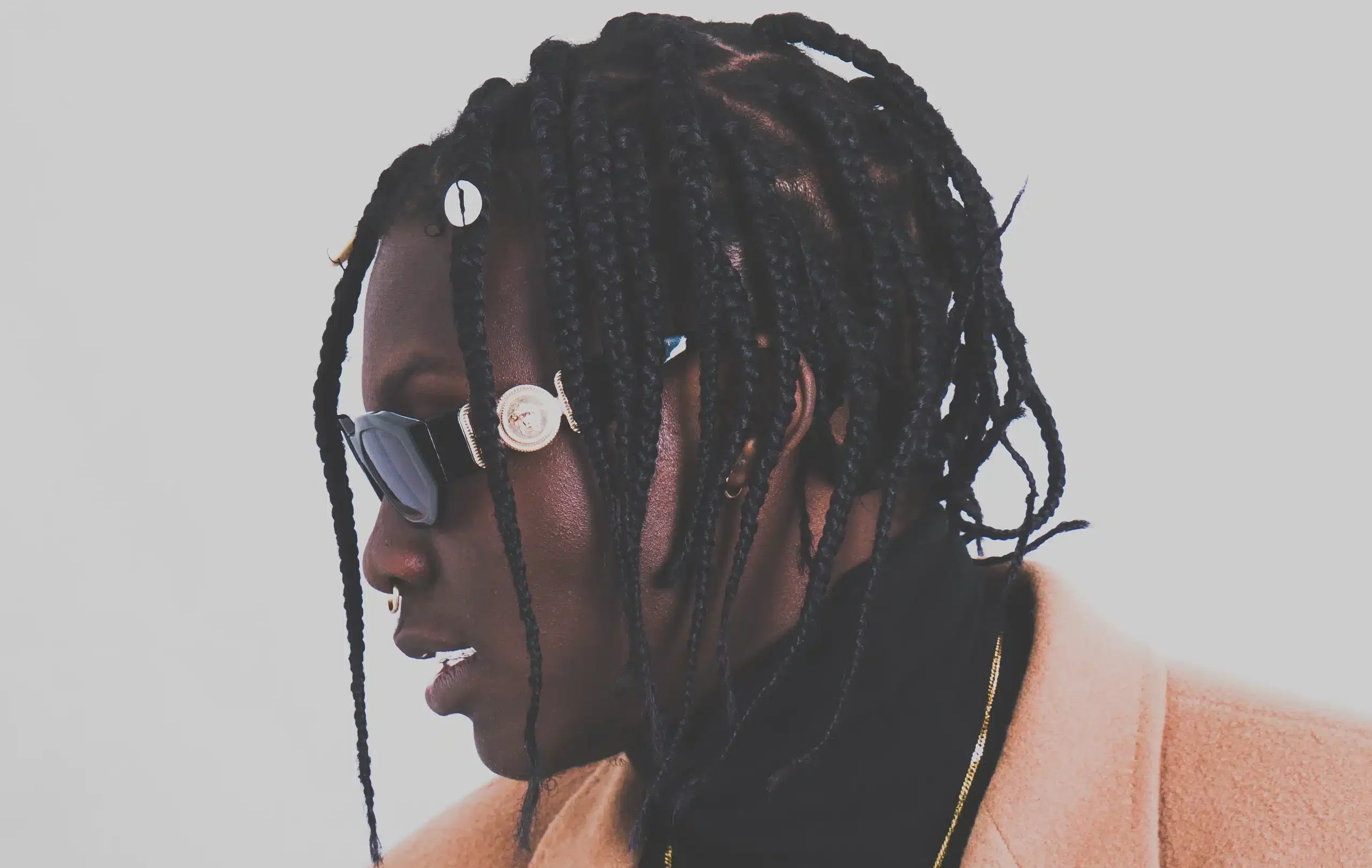 Photo de BXR avec des lunettes de soleil.